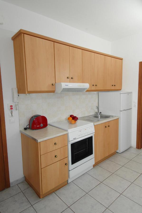 Alexis Studios And Apartments Agia Efimia エクステリア 写真