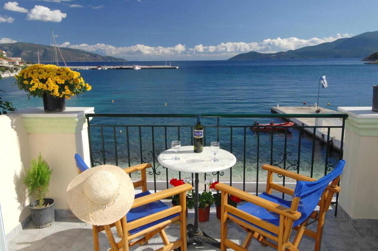 Alexis Studios And Apartments Agia Efimia エクステリア 写真